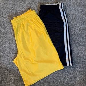 Bundle Boys Medium athletic shorts